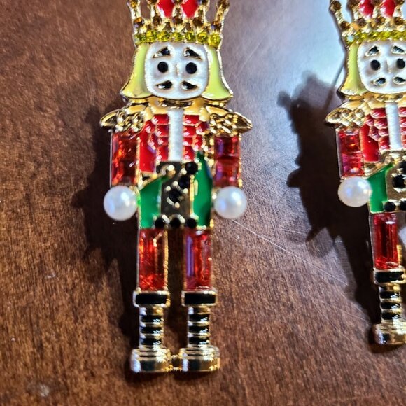 Nutcracker Earrings Womens Ladies Red Fashion Xmas Holiday Christmas Jewelry - Picture 6 of 8